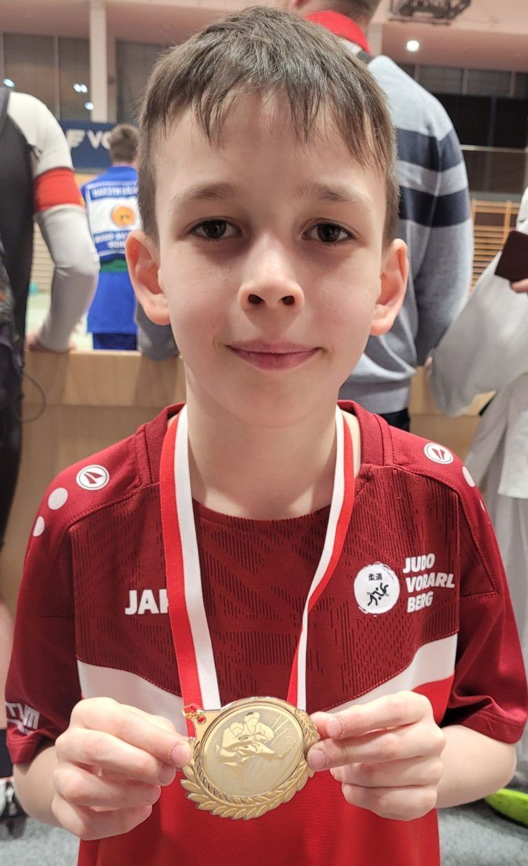 Fünf Medaillen für Dornbirner Judoka: Luis Höfel freute sich über seine Silbermedaille.