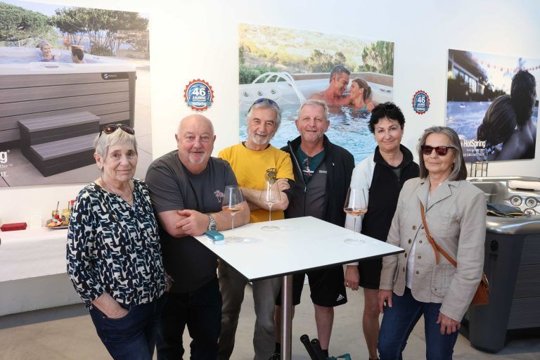 Weine, Whirlpools, Süßes und Saures: Eva und Heinz Tomas, Joe Kleber, Gottfried und Monika Wohlgenannt, Lioba Kleber.