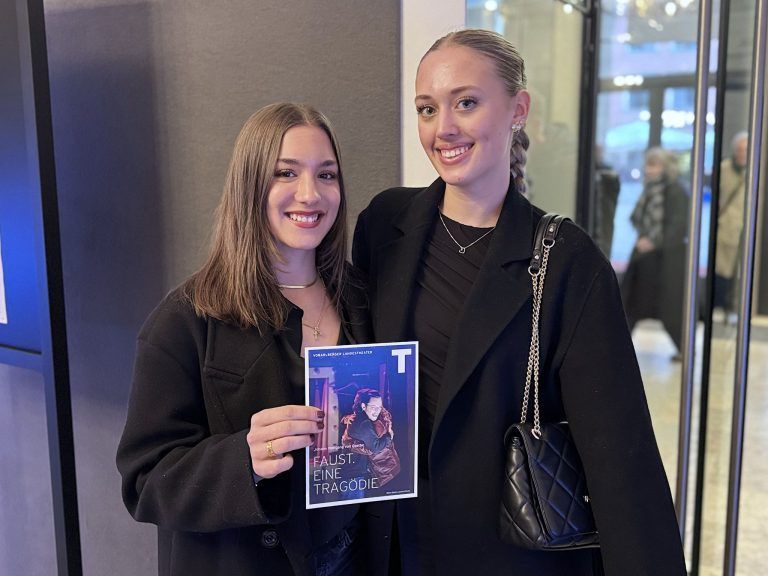 Vielbejubelte Premiere: Alexandra Mießgang und Lilly Fitz.