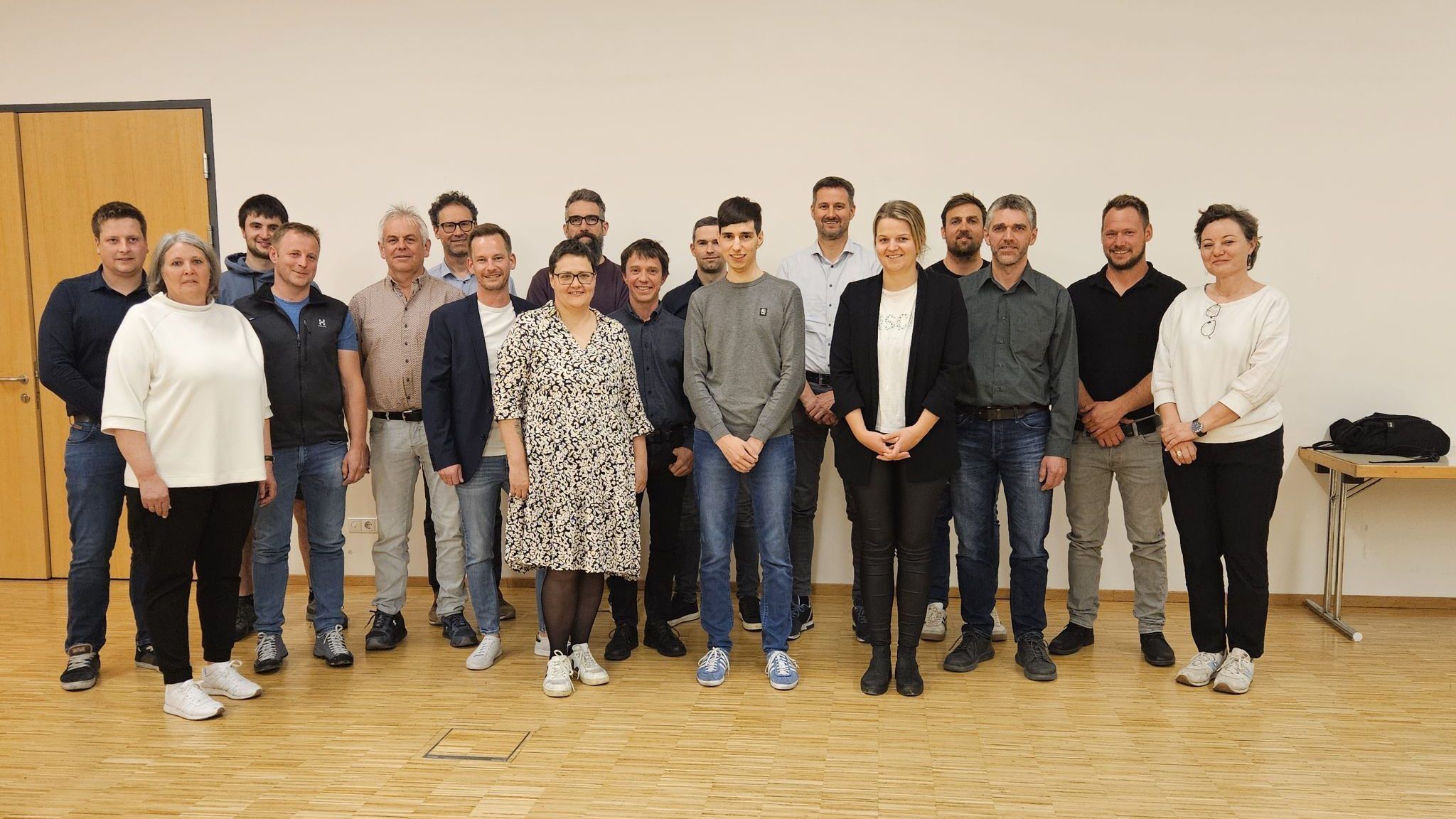 Wechsel im Lingenauer Gemeindeparlament: Die 18-köpfige Lingenauer Gemeindevertretung wurde angelobt