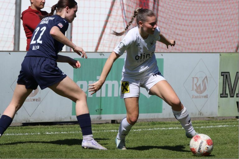 RW Rankweil feiert wichtigen Heimsieg: Torschützin Sophie Mosbach glänzte mit viel Spielwitz.