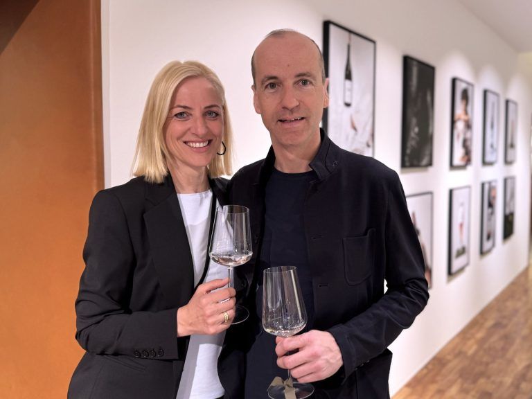 Fashion & Wine: Isabel Jennerwein und Bernhard Greußing.