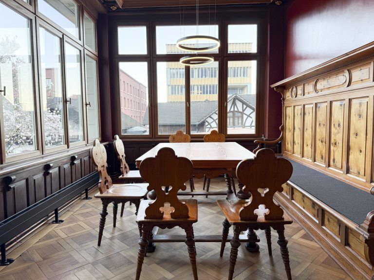 Literaturhaus Vorarlberg feierlich eröffnet: Einen herrlichen Ausblick bietet der Wintergarten