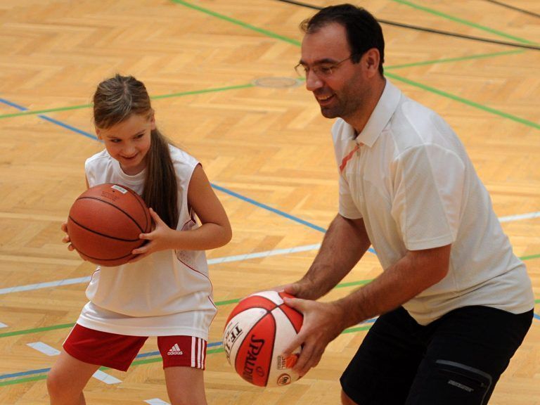 Selma Cehic Basketball