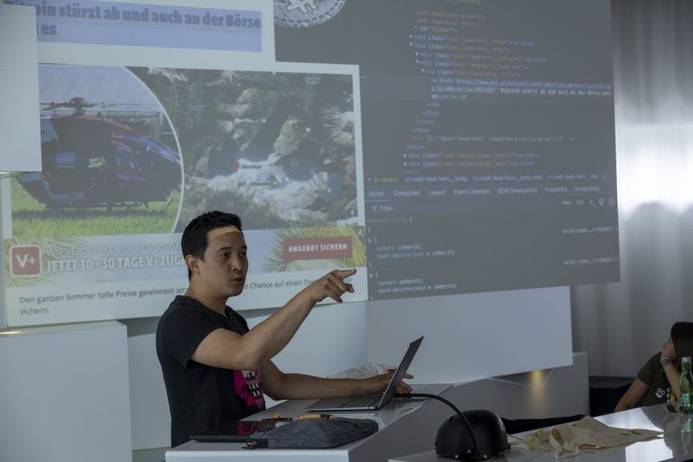 Sommer-Entdeckerreise in die Welt des Codes: Jugendliche tauchen in Webdesign, Spiele und KI ein