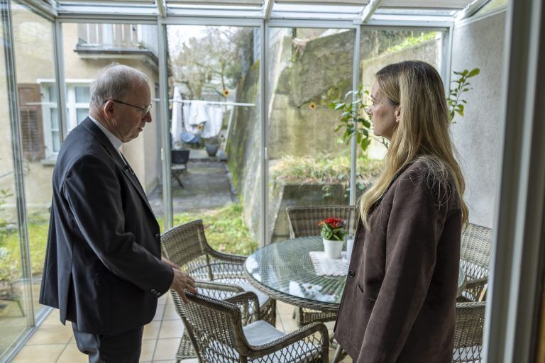 "Promis ganz privat": So lebt Bischof Benno Elbs