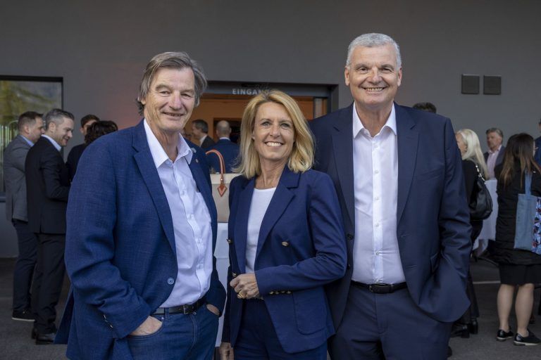 Prominente Gäste gratulierten den VN-Wirtschaftspreisträgern