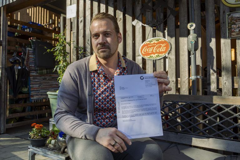 Betroffene kritisieren Zweiklassenmedizin: "Ein Arzt meinte, er wäre tot, wenn wir das MRT nicht selbst bezahlt hätten"