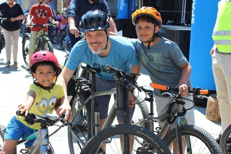Volle Fahrt voraus – Dornbirn rollt los : Die Radparade war bei Groß und Klein eine Freude.