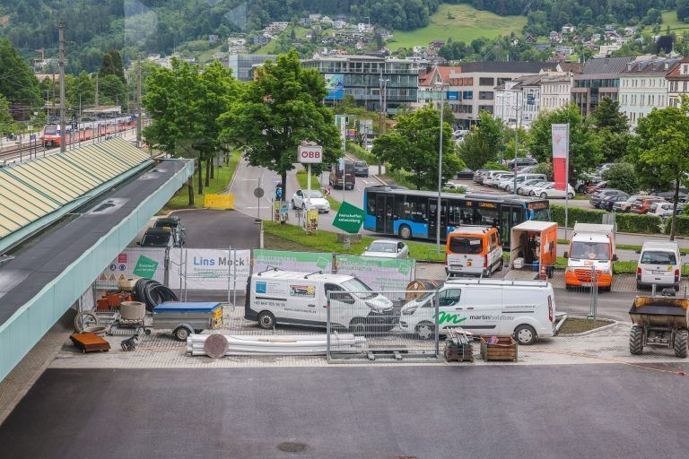 Im Eiltempo zum neuen Bahnhofsgebäude: "Ich bin vorsichtig optimistisch, dass wir es schaffen"