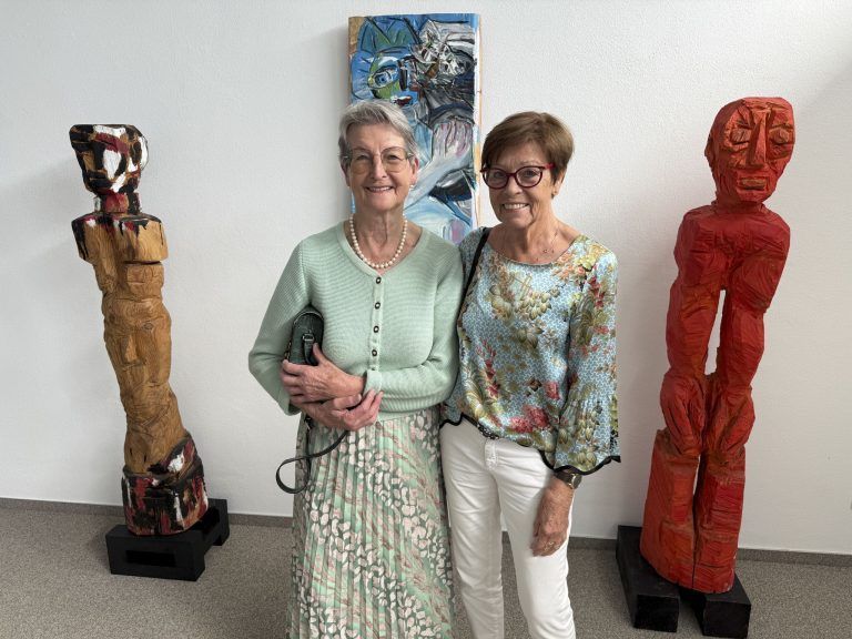 Kunstfreundinnen Marlene Hermann und Hildegard Holzer