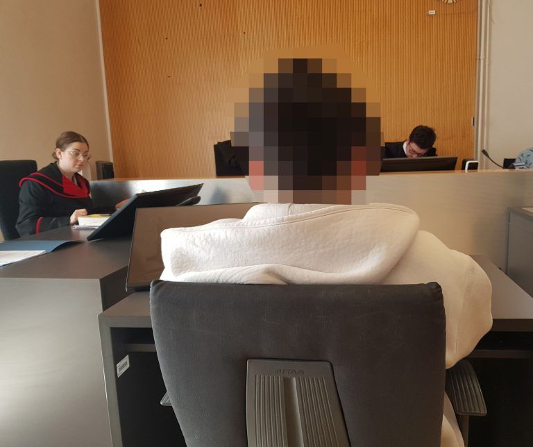 Gericht Prozess Lehrlinge Würgen