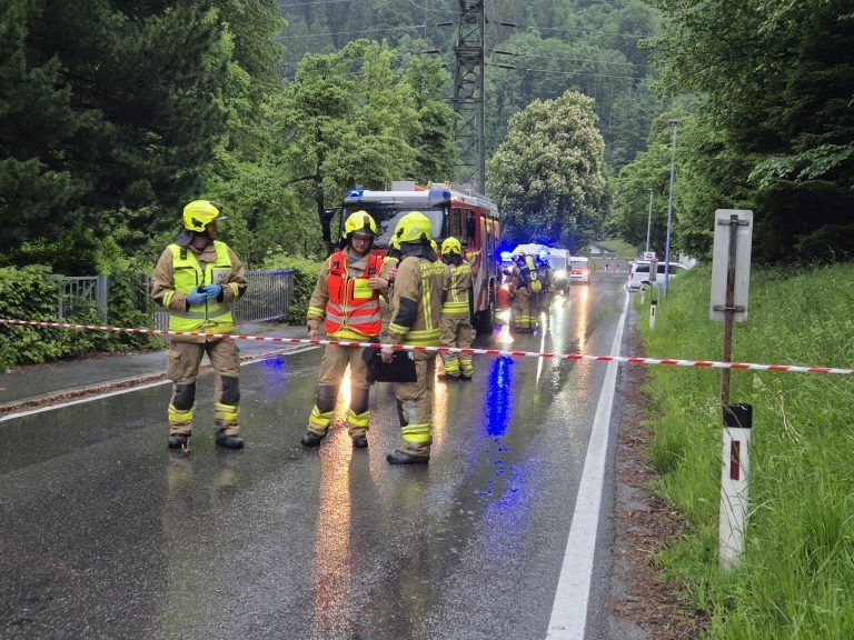 Großübung, Einsatzkräfte, Kaltenbrunnen, Gantschier, Feuerwehr, Rotes Kreuz, MBS