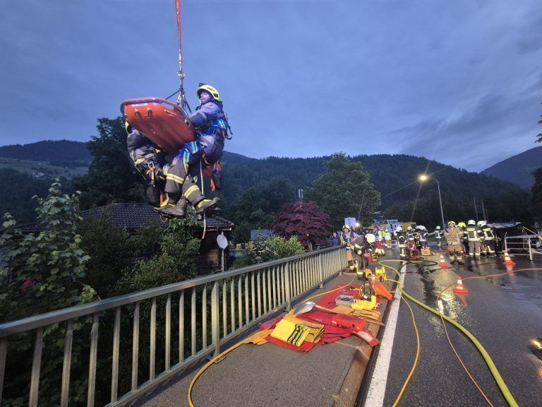 Großübung, Einsatzkräfte, Kaltenbrunnen, Gantschier, Feuerwehr, Rotes Kreuz, MBS
