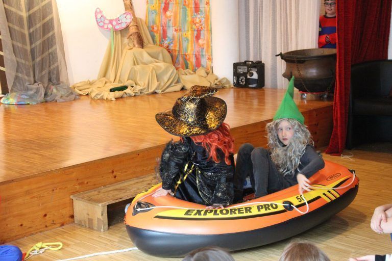 Die magische Schatztruhe: Theater voller Fantasie: Die Bösewichte: Die Hexe faules Ei und der Zwerg Ekelpaket