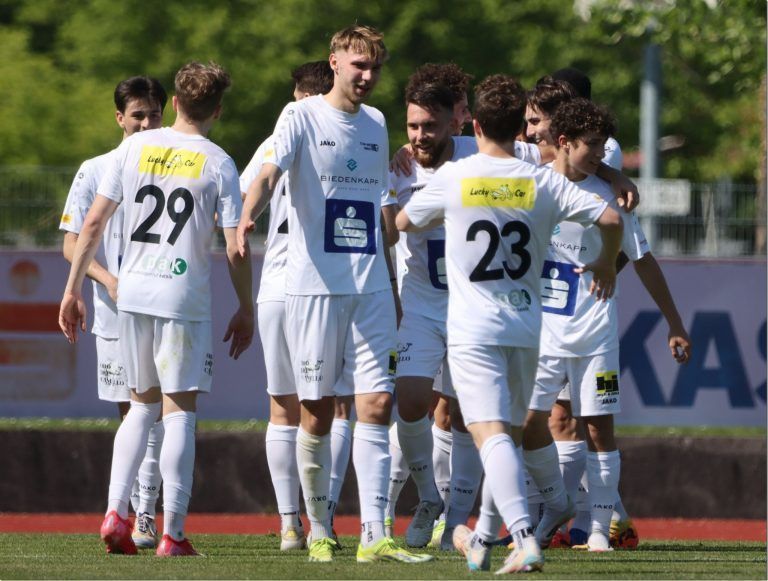 Yavuz Bal rettet Punkt für Feldkirch: Zweimal jubelte Feldkirch im Heimspiel gegen FC Lustenau.