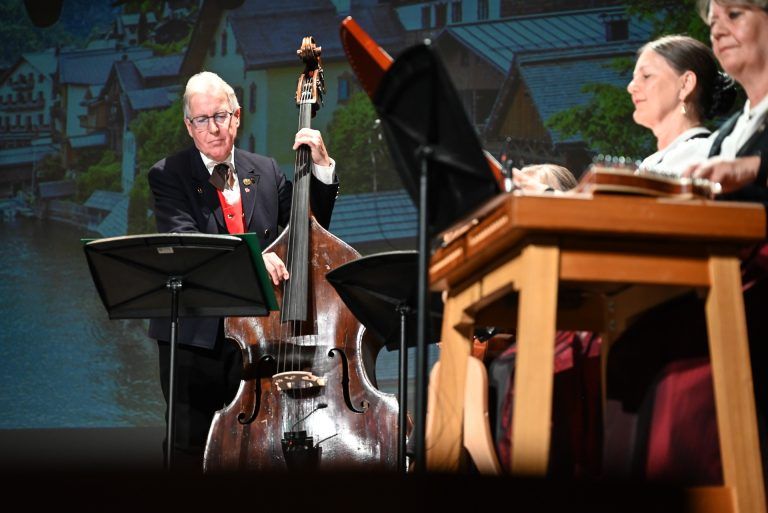 Trachtengruppe feiert 75 Jahre: Die Stubenmusik spielte volksmusikalische Stücke.