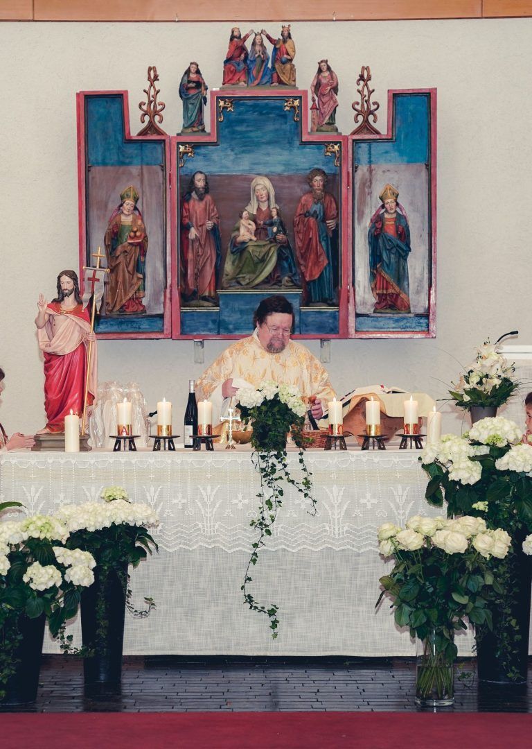 Nachruf auf Dr. Nikolaus Hatiar: Lebensfreude und tiefer Glaube : Das Spenden der Sakramente war für ihn ein heiliger Moment, in dem er die Nähe Gottes den Menschen vermitteln durfte.