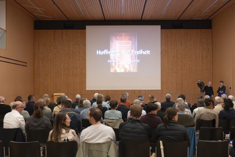 Einblicke - Tone Bechters Filmpremiere: Tone Bechters neuer Film „Hoffnung auf Freiheit“