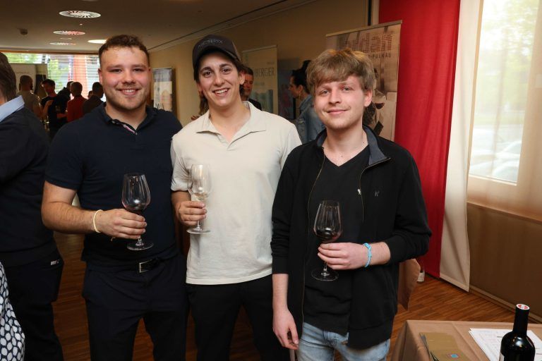 Wein und Kulinarik zum Jubiläum: Vincent Fink, Valentin Hämmerle und Simon Hagen.