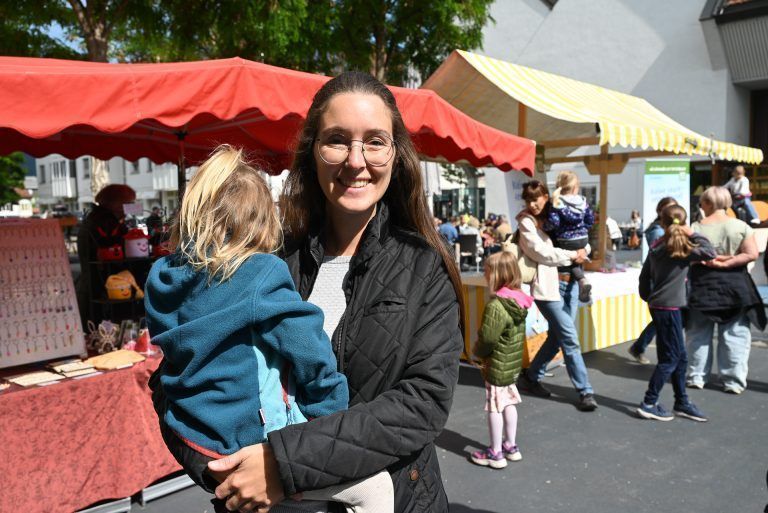 Ein Markt im Zeichen des Sports: Julia Schneider von Lustenau Marketing hat den Markt organisiert.