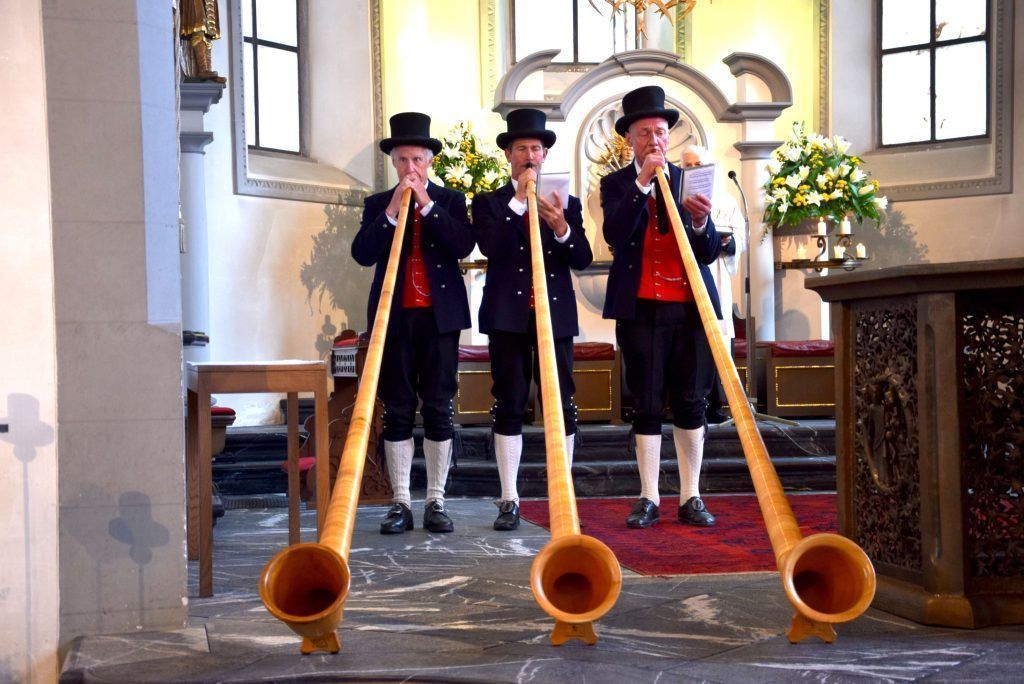 Mariensingen mit Alphornbläsern