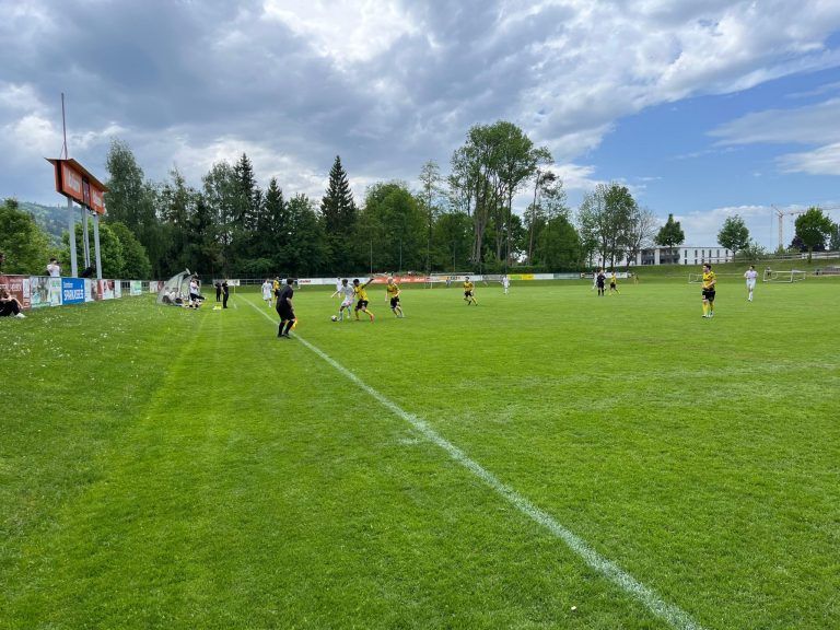 Torreicher Nachmittag im Höchster Rheinaustadion: Der FC Höchst unterlag dem SV Frastanz daheim mit 0:4.