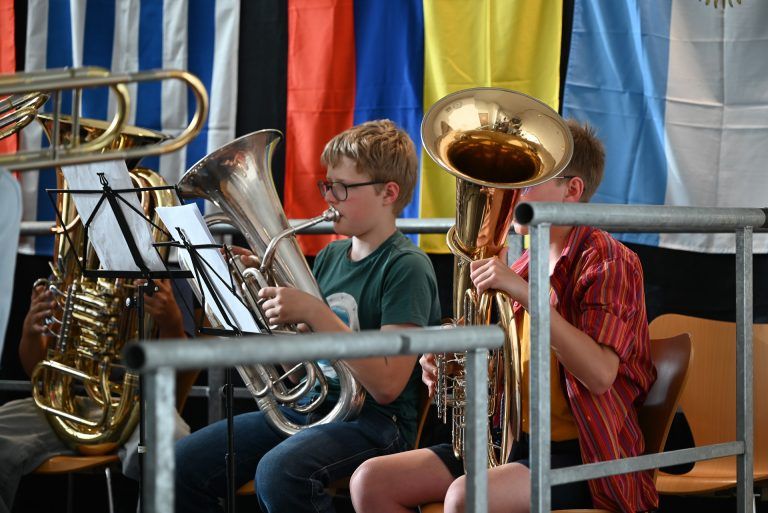 Blechbläser luden zum Blechauflauf-Konzert: Die Blechbläser der Rheintalischen Musikschule spielten groß auf.