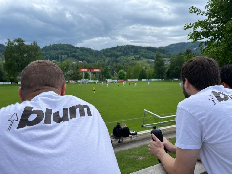 Torreicher Nachmittag im Höchster Rheinaustadion: Die Zuschauer bekamen keinen fußballerischen Leckerbissen zu sehen.