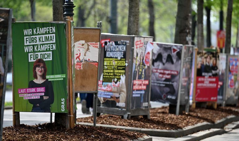 "Rufe alle dazu auf, ihre Stimme zu nutzen": Studierende haben die Wahl