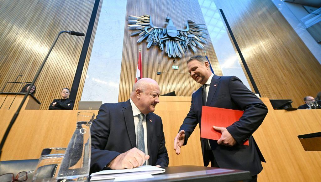 Kritik an Bevorzugung von Parteien