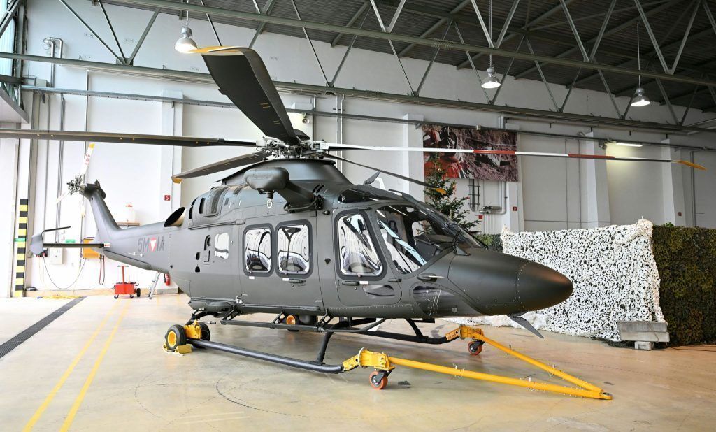 Diskussion um Militär-Helikopter in Vomp: Hilfe aus Bludesch statt aus Tirol
