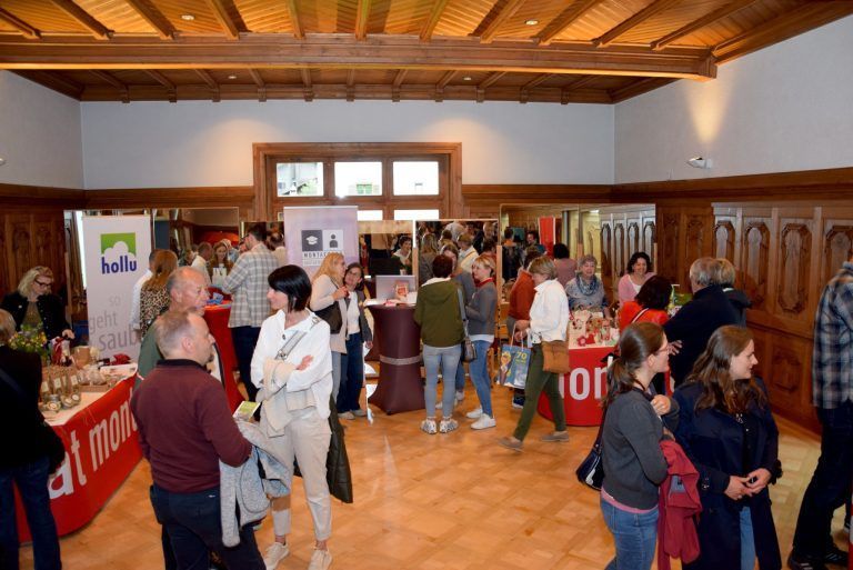 27. Montafoner Tourismustag, Gastgebermesse im Pfarrheim St. Jodok, Sternensaal