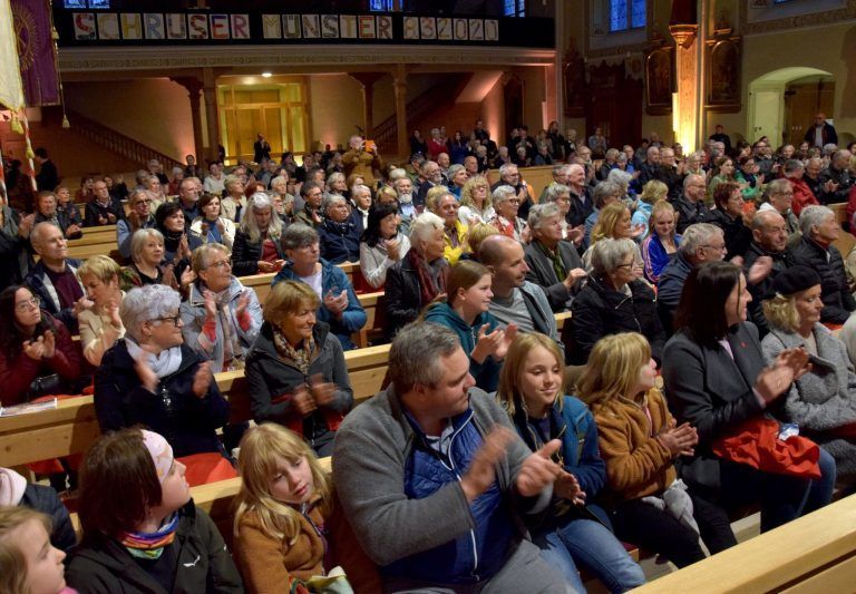 Konzertabend mit den Wiener Chormädchen unter der musikalischen Leitung von Stefan Foidl im Münster