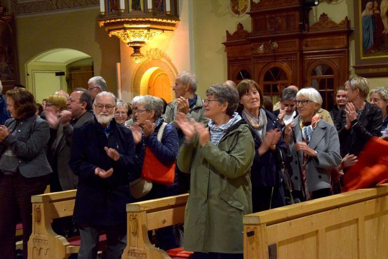 Konzertabend mit den Wiener Chormädchen unter der musikalischen Leitung von Stefan Foidl im Münster