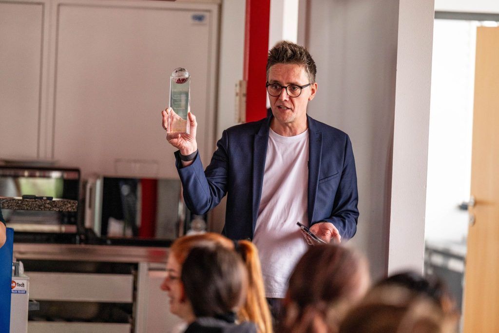 Russmedia holt sechs Auszeichnungen bei globalen Medien-Awards