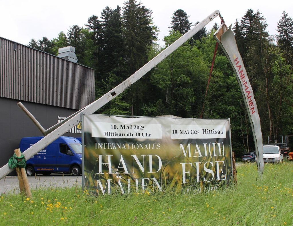 Landjugend schwingt wieder die Sensen