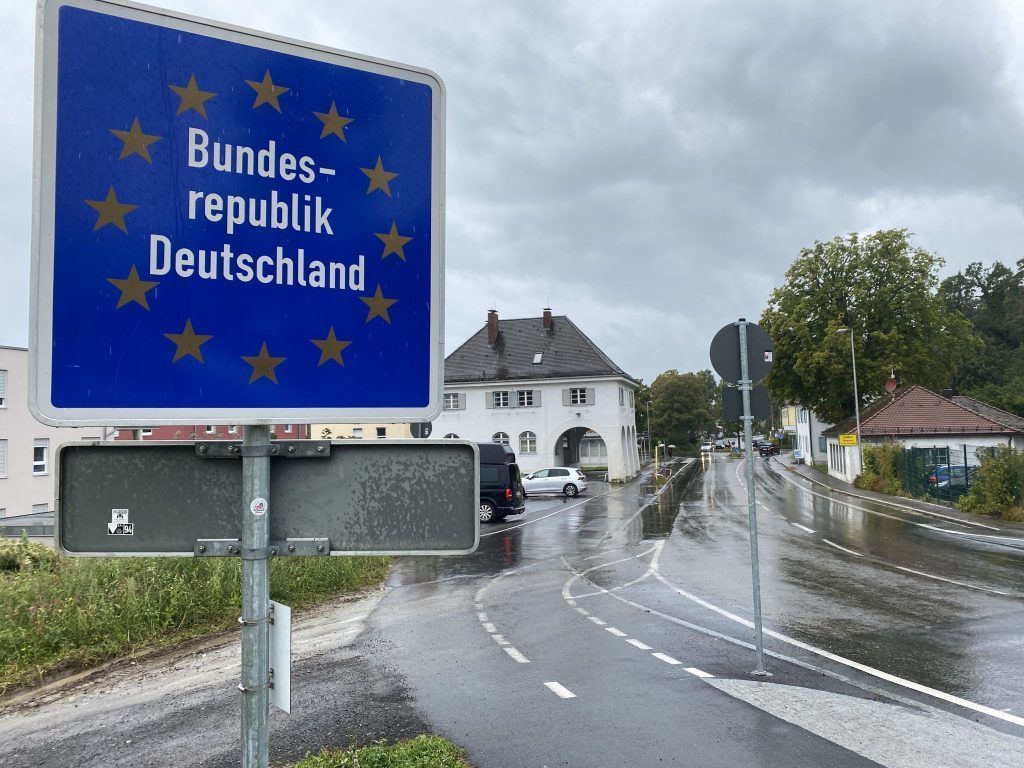 18-Jährige setzt gestohlenes Auto gegen die Wand