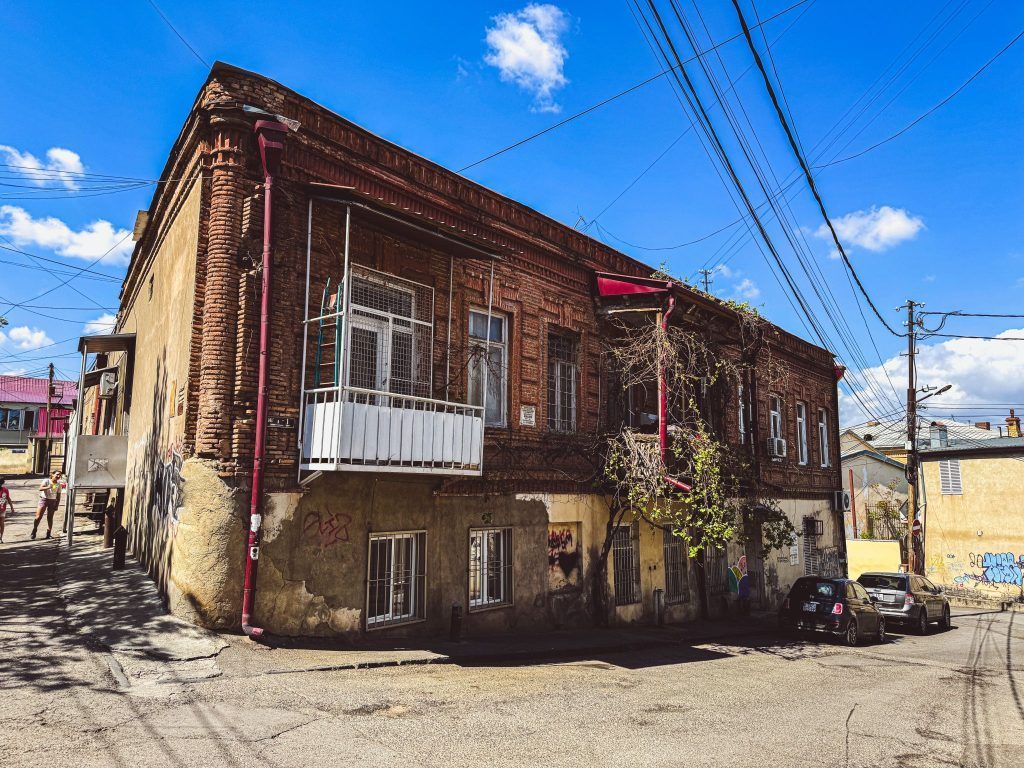 Tiflis: Kreativ, kantig, kämpferisch