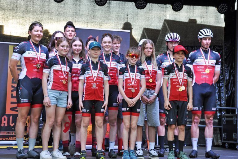 Marktplatz wurde zur Mountainbike-Strecke: Der Radverein Dornbirn freute sich bei den Landesmeisterschaften über zahlreiche Medaillen.