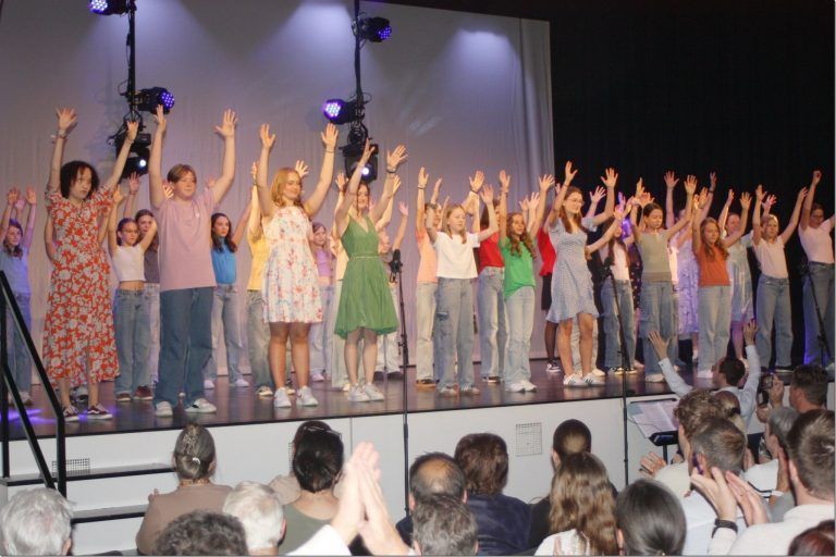 „Sing and Dance“ feiert Einzigartigkeit: Die Rankweiler Chöre boten ein Spitzenprogramm.