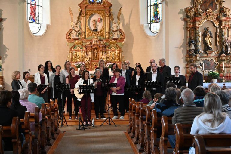 Das Vocalensemble Incontro verabschiedete sich mit einem Abschlusskonzert in der Pfarrkirche Wald a. A.