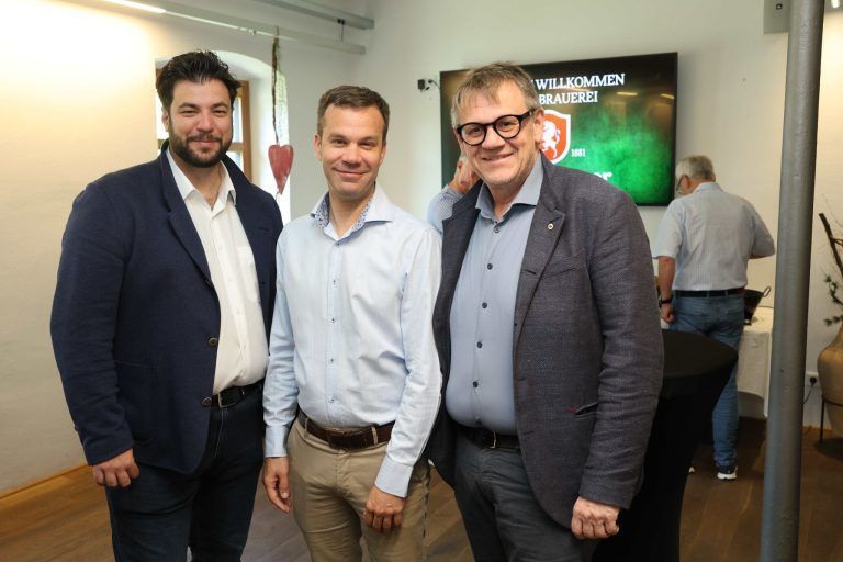 Zwei "Löschmittel" auf einem Nenner: Abgeordneter Cenk ogan, Bgm. Florian Themessl-Huber, BR Christoph Thoma.