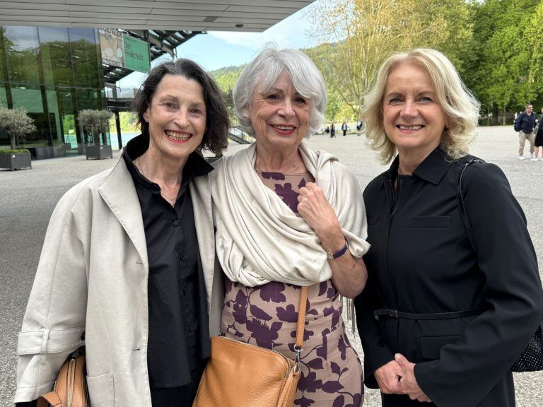 Choreografische Präzision und Ausdruckskraft: Michaela Springer, Viola Eckhardt und Brigitte Härle.