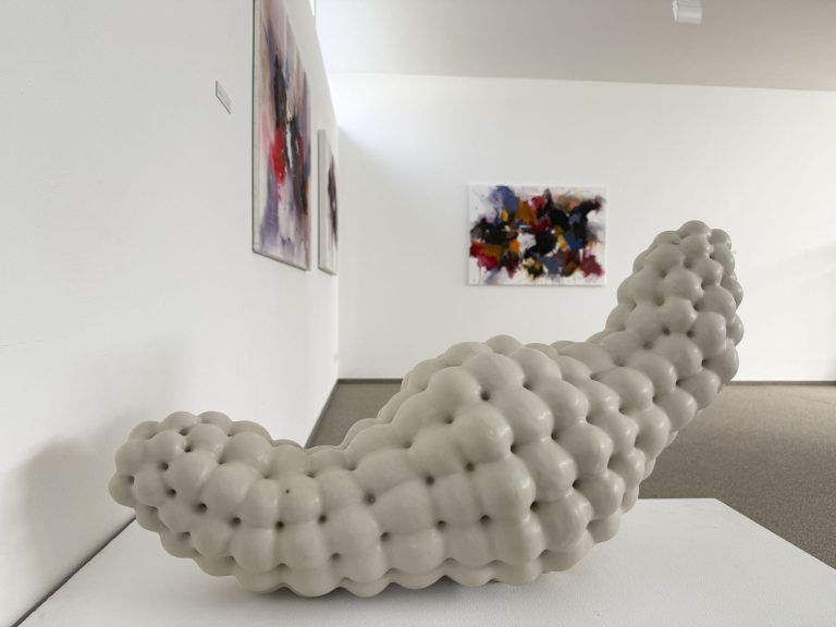 Skulpturales präsentiert von Margit StrolzDenz