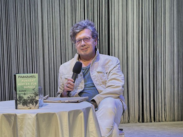 Literarisches Ereignis : Autor Franzobel bei der Lesung.