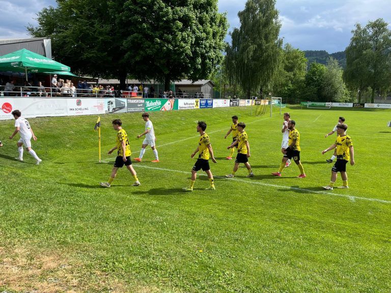 Torreicher Nachmittag im Höchster Rheinaustadion: Der FC Höchst unterlag dem SV Frastanz daheim mit 0:4.