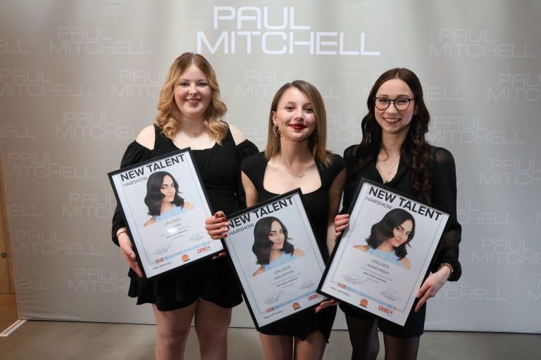 Friseurnachwuchs zeigte Klasse: Lea sTark, Ebru Ötztürk und Nadine Nikolic (Hairarts).