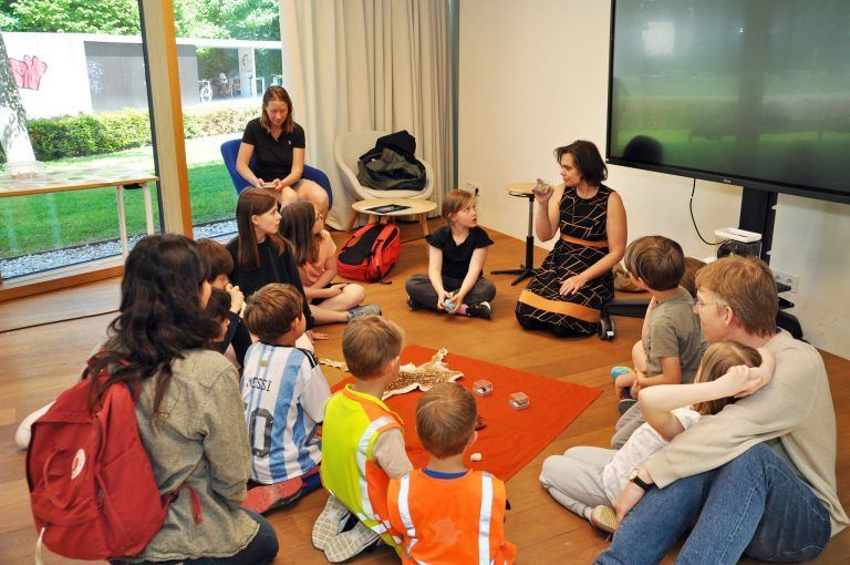 Stadtbibliothek wurde zum Forschungslabor: Insgesamt wurden über den Tag verteilt 12 verschiedene Workshops angeboten.