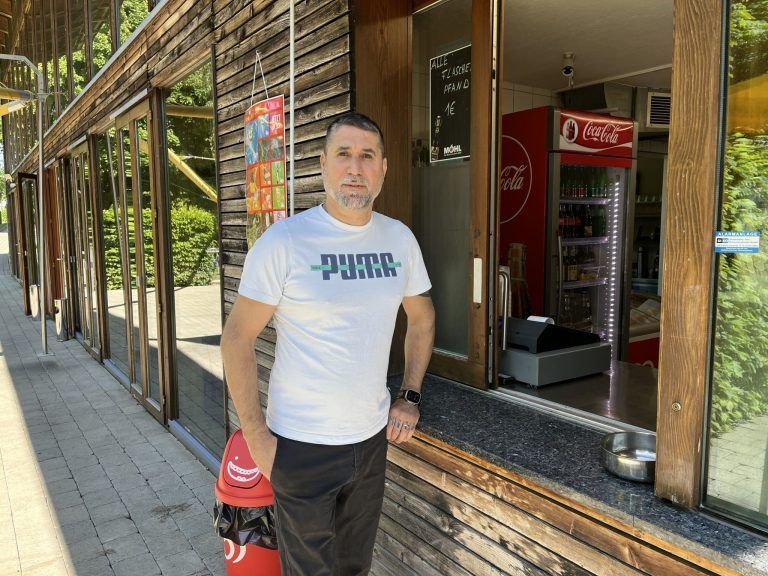 Restaurant am Brugger Loch eröffnet mit neuem Konzept: Einen Kiosk betreibt der 42-Jährige zum ersten Mal.